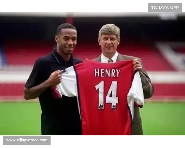 桑切斯足球生涯回顾与技术风格分析：从青年才俊到国际巨星的成长轨迹